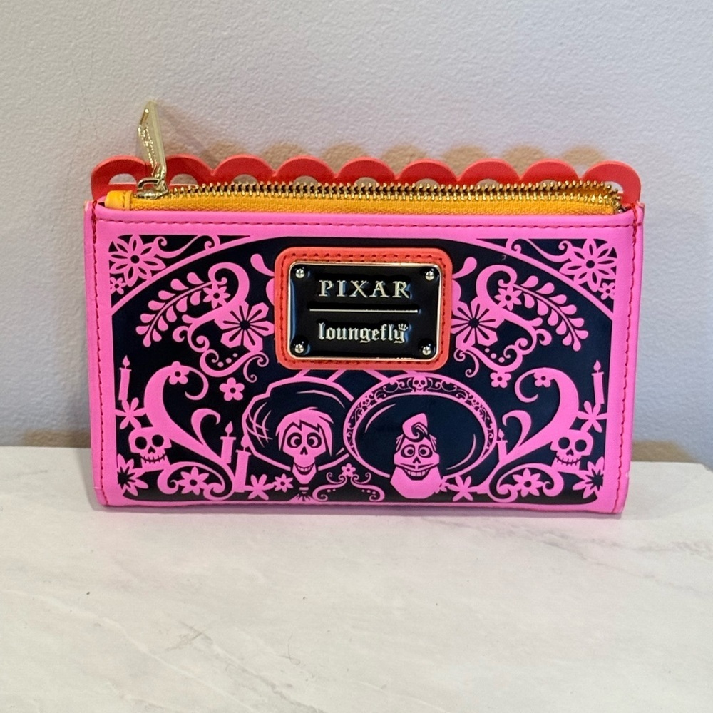 🔥Pixar Loungefly Wallet CoCo NWOT 🔥
